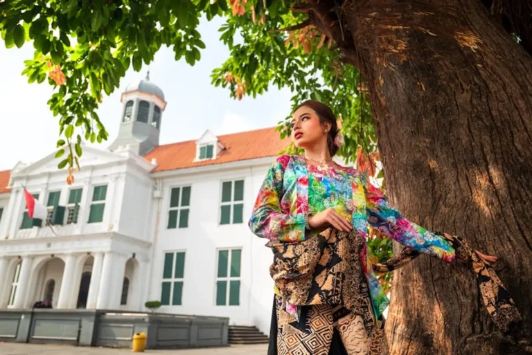 Model Kebaya Cantik Dan Elegan: Style Guide, Ideas, Trends, and Inspiration